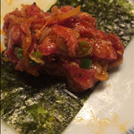 焼肉家 KAZU 神楽坂 - ノリとの相性抜群なお肉のなめろう