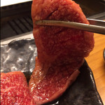 焼肉家 KAZU 神楽坂 - 龍の鱗のようなカルビ