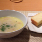 イル･トラゲット - 白菜の豆乳スープ
