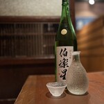 博多やさい巻き串屋 ねじけもん - 食中酒にピッタリの伯楽星。