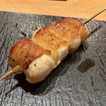 367946610 - 比内地鶏の炭火焼鳥