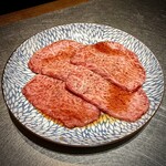 焼肉 燈花 - 肩三角