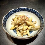 焼肉 燈花 -  ピーナッツもやしのナムル