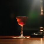 メインバー コート - ③ 1320円：マンハッタン：ウィスキー