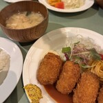 洋食クアトロ - 