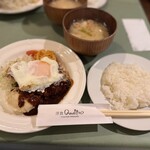 洋食クアトロ - 