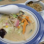 リンガーハット - ミニちゃんぽんと半チャーハン
