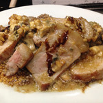 みょうが屋 - あじ豚のソテー ブルーチーズと芋とナッツのソース マスタード添え  めちゃくちゃうめー！