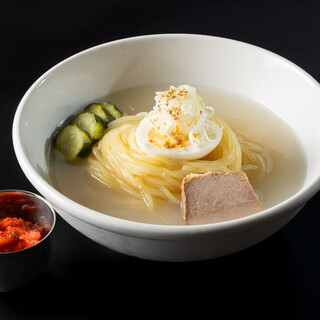 〆はやっぱり盛岡冷麺！つるりと喉ごし爽やかな名物メニュー
