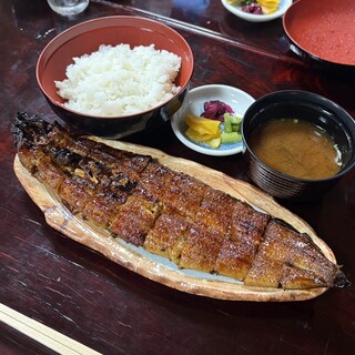 まる八_0