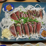 藁焼き鰹たたき 明神丸 - 