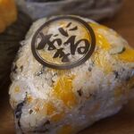 ごちそう焼むすび おにまる - プチプチとびことたくあん