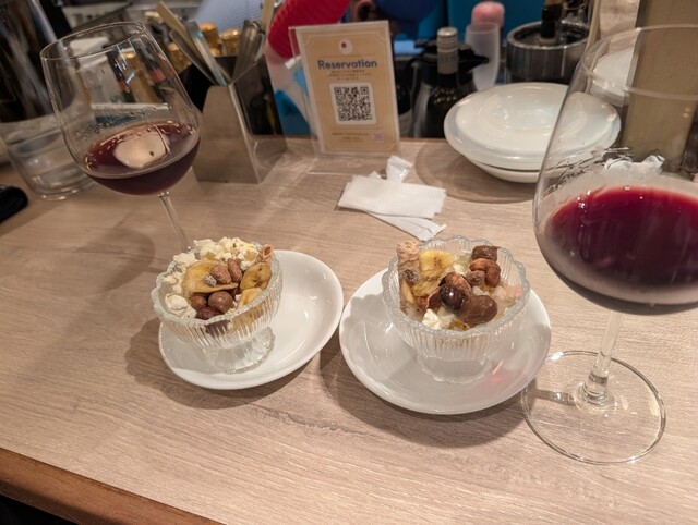 この様　②赤　白　おてて前 赤白 ホワイティ梅田店 （コウハク）のご予約 - 東梅田/ビストロ
