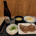 松屋 - 料理写真:牛焼肉生野菜セット 850円+ビール中瓶 490円