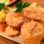 フェローズ ダイナー - アボカドとエビのチポトレマヨ