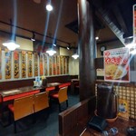 白馬童子 - 店内の様子