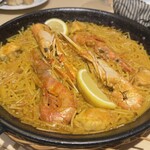スペインレストラン 銀座エスペロ - 魚介類のパスタのパエジャ(2人前)