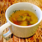 トランキーロカフェ - ランチの野菜たっぷりスープ