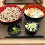 名代 富士そば - 料理写真: