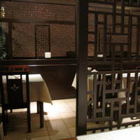 涵梅舫 銀座店 - シックな店内