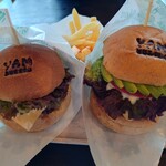 YAMBURGER - チーズバーガー＆ヤンバーガー