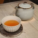 和紅茶専門店Camellia88 - お飲み物《セットドリンク》
①和紅茶【桃花】(品種:島根県産べにひかり)
アッサムの様な香りだそう、そう聞くとそんな気がしないでもない(笑)