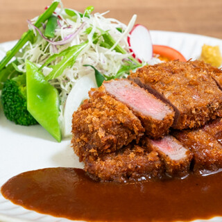 やわらか牛ヒレ肉の神戸ビフカツ！自慢のデミグラスで味わう逸品