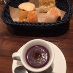 トラットリアビコローレヨコハマ - 人参のスープ