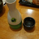 居酒屋庄兵衛 - 出羽桜「辛口」徳利１合￥380（H27.4.10撮影）