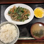 モンキー食堂 - 料理写真:レバニラ定食