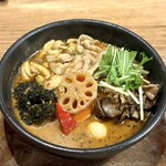 スープカレー GARAKU - 余市ワインポークの豚しゃぶと7種きのこの森1740円