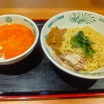 日高屋 - 料理写真:ピリ辛とんこつつけ麺￥670