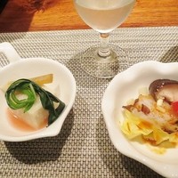 神戸プレジール 本店 - 前菜2種　蓮根豆腐　明石蛸のマリネ