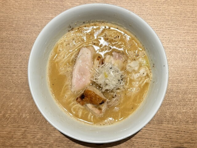 むぎ助 麦と麺助 - 中津（大阪メトロ）/ラーメン | 食べログ