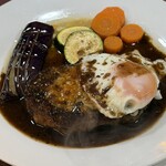 うさぎの森 - ■大判ハンバーグ チーズ＆目玉焼き添え（250g） ¥2.080