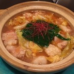 町屋 - 春キャベツと葉山牛モツ鍋
