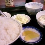 よしだ屋食堂 - 朝食：460円