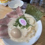 鶏そば のぶる - 鶏そば味噌 、ライス並