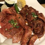 月光苑 - 