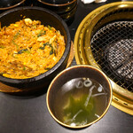 自由が丘まんぷく - 石焼きビビンバとスープ
