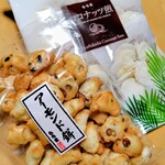 もち吉 - 料理写真:アーモンド餅、ココナッツ煎