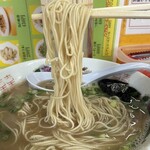 とんこつラーメン よかろうもん - 