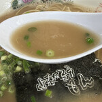 とんこつラーメン よかろうもん - 