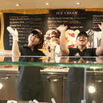 コールド・ストーン・クリーマリー - 