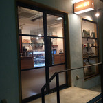 MUTO coffee roastery - 店外観(夜)