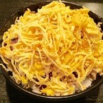 Butalian Restaurant - でぶ ゴールド（1700円）錦糸タマゴがマシマシです