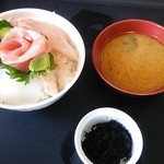 まぐろレストラン - 海鮮丼定食１０００円(201504)