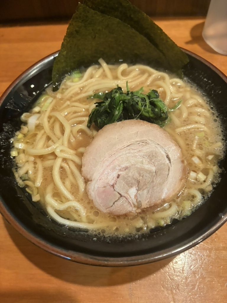 横浜 家系 ラーメン だるま 家