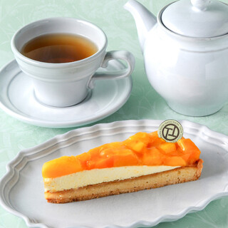 トゥーストゥース パティスリー&カフェ_0