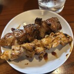 乃がた - レバー、正肉タレで　1本100円の良心の塊